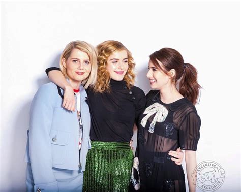 Emma Roberts, Kiernan Shipka and Lucy Boynton。